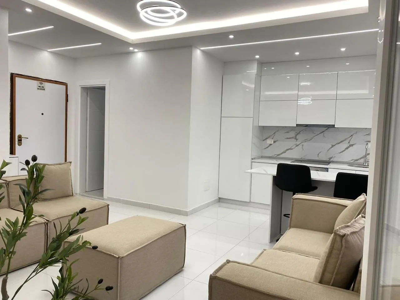 アパート Thomas Appartment ドゥラス